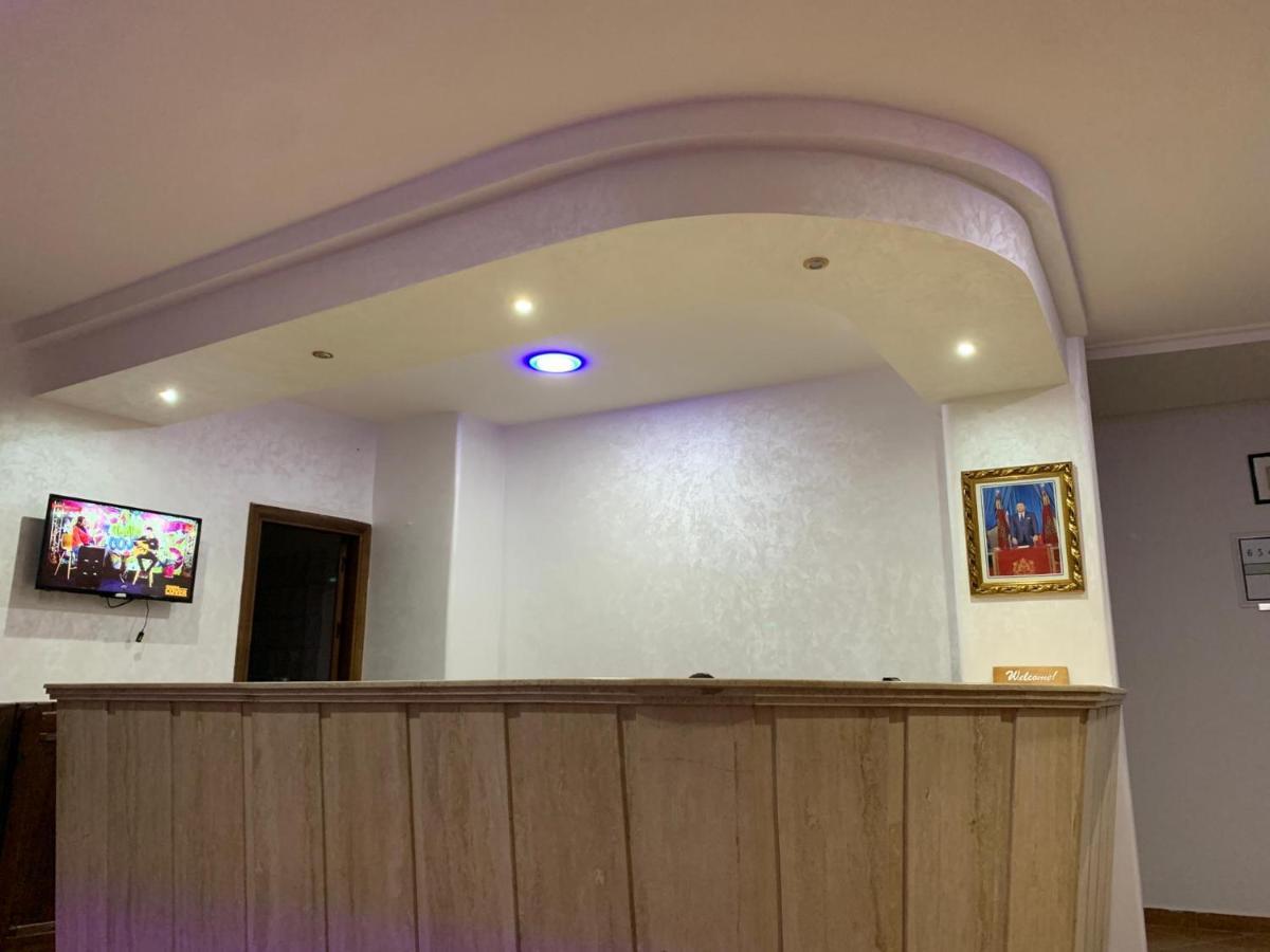 Studio De Luxe Avec Piscine Tétouan Exteriör bild